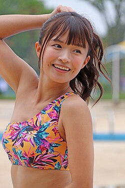 百川晴香のサムネイル
