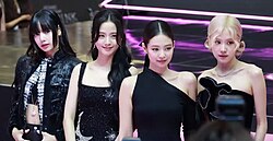 BLACKPINKのサムネイル