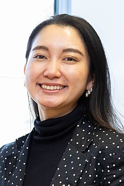 伊藤詩織のサムネイル